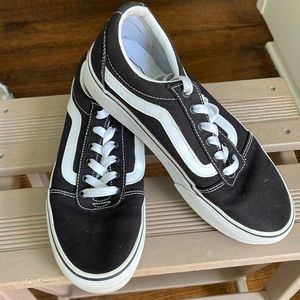 Vans black canvas shoe, very good used condition. Ladies size 8
